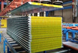 „Rockwool“ sumuštinių plokščių atsparumas ugniai